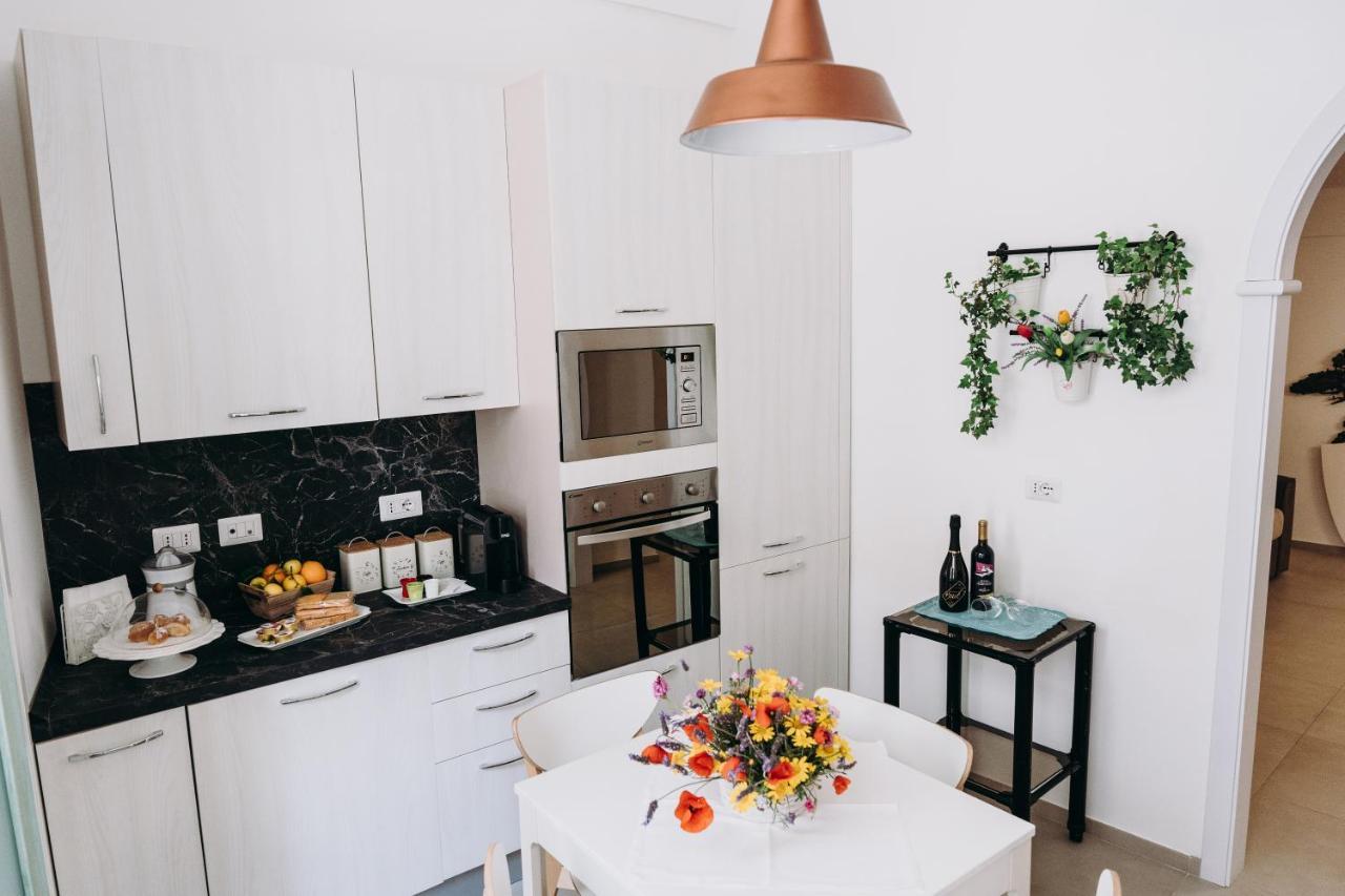 Mare Adesso Apartment Полиняно а Маре Екстериор снимка