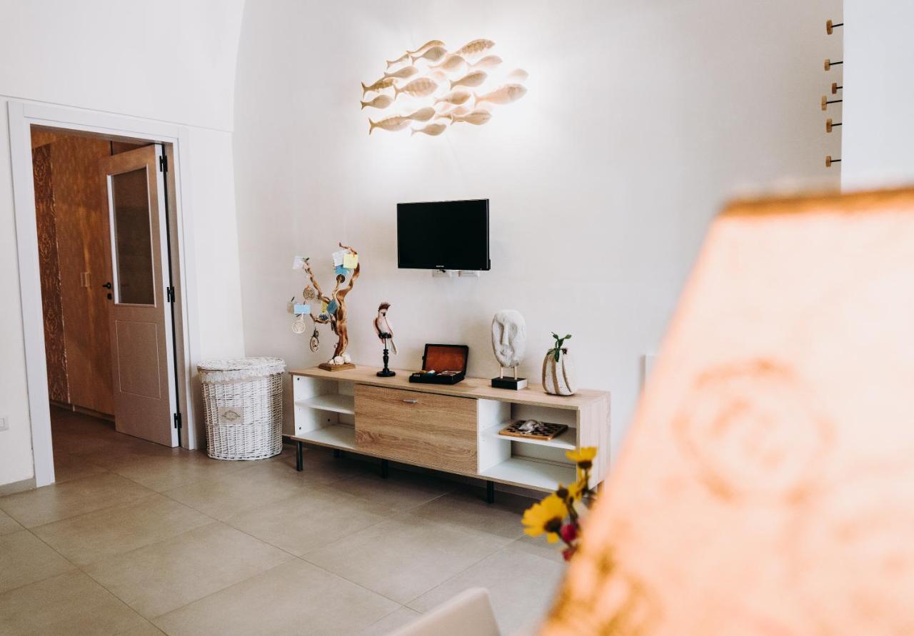 Mare Adesso Apartment Полиняно а Маре Екстериор снимка